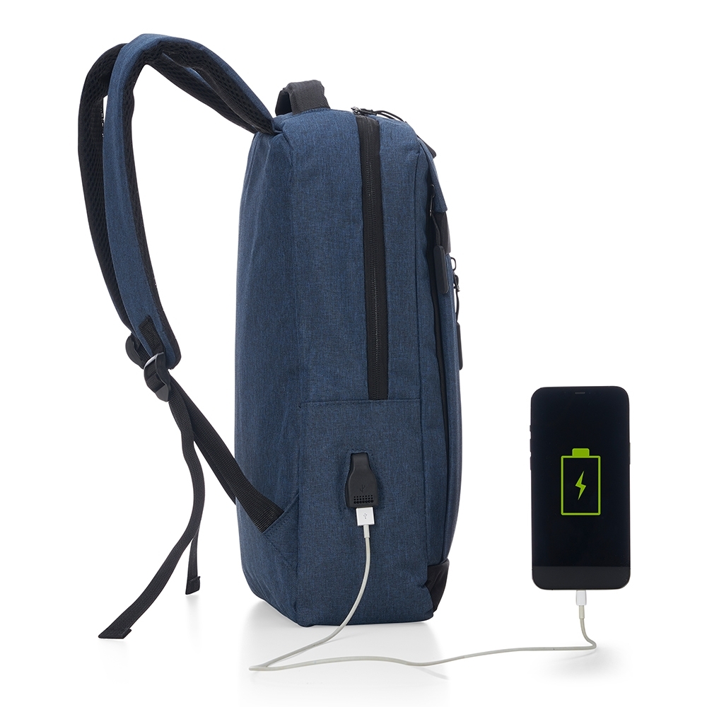 MOCHILA NYLON 21L TRÊS COMPARTIMENTOS SENDO O PRINCIPAL COM BOLSO PARA NOTEBOOK 15.6 COM SUPORTE MO237C2