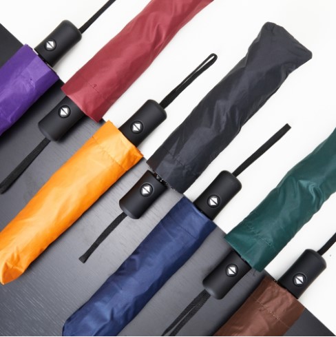 GUARDA CHUVA COM 96CM DIÂMETRO COM ABERTURA AUTOMÁTICA VARETA EM FIBRA DE VIDRO - PERSONALIZAÇÃO 1 COR 4 GOMOS GC246D