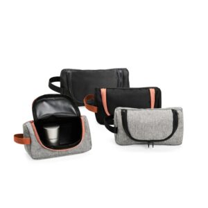 NECESSAIRE EM NYLON 21,5X13,5X8CM NC238T2 NECESSAIRE EM NYLON 21,5X13,5X8CM NC238T2